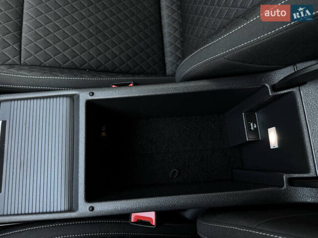 Белый Шкода Суперб, объемом двигателя 2 л и пробегом 164 тыс. км за 25450 $, фото 158 на Automoto.ua