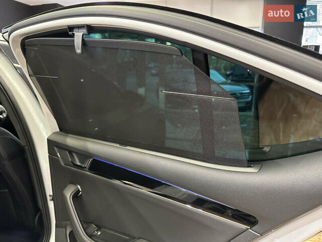 Білий Шкода Суперб, об'ємом двигуна 1.4 л та пробігом 54 тис. км за 38900 $, фото 56 на Automoto.ua