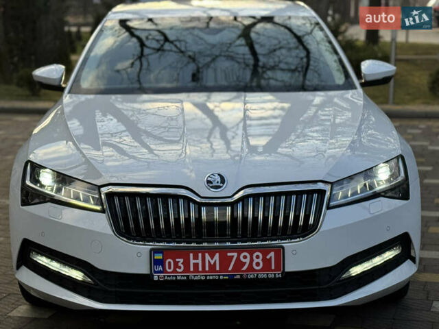 Белый Шкода Суперб, объемом двигателя 2 л и пробегом 164 тыс. км за 25450 $, фото 19 на Automoto.ua