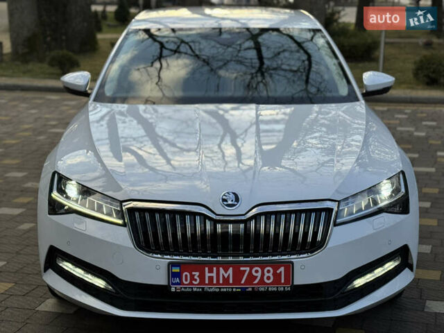 Белый Шкода Суперб, объемом двигателя 2 л и пробегом 164 тыс. км за 25450 $, фото 18 на Automoto.ua