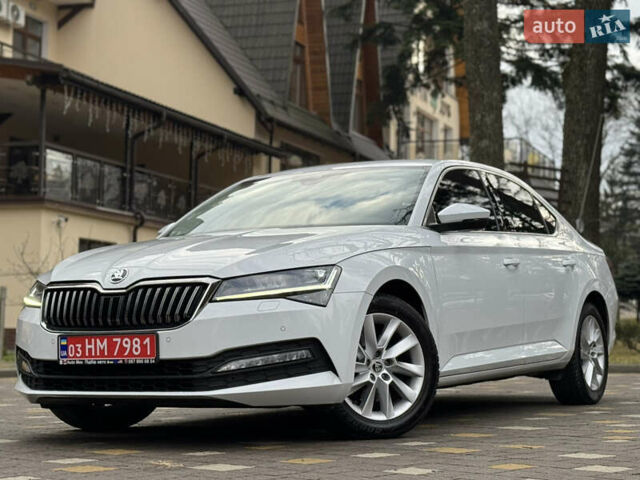 Белый Шкода Суперб, объемом двигателя 2 л и пробегом 164 тыс. км за 25450 $, фото 198 на Automoto.ua