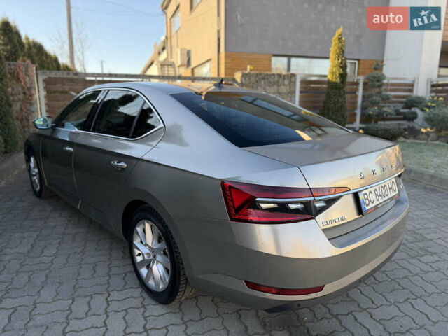 Белый Шкода Суперб, объемом двигателя 1.97 л и пробегом 113 тыс. км за 33999 $, фото 38 на Automoto.ua