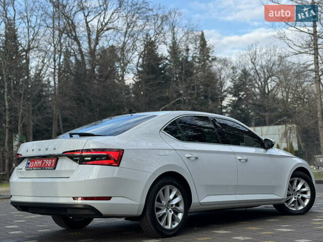 Белый Шкода Суперб, объемом двигателя 2 л и пробегом 164 тыс. км за 25450 $, фото 106 на Automoto.ua