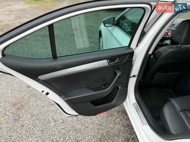 Білий Шкода Суперб, об'ємом двигуна 1.97 л та пробігом 206 тис. км за 25500 $, фото 33 на Automoto.ua