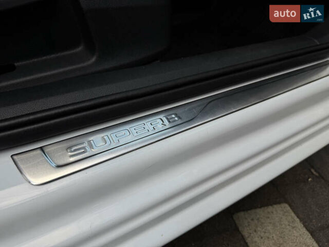 Белый Шкода Суперб, объемом двигателя 2 л и пробегом 164 тыс. км за 25450 $, фото 49 на Automoto.ua