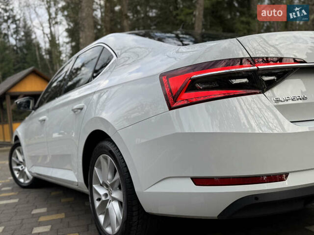 Белый Шкода Суперб, объемом двигателя 2 л и пробегом 164 тыс. км за 25450 $, фото 87 на Automoto.ua