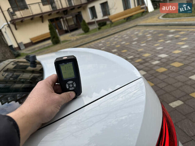 Белый Шкода Суперб, объемом двигателя 2 л и пробегом 164 тыс. км за 25450 $, фото 223 на Automoto.ua