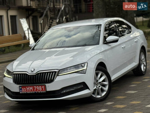 Белый Шкода Суперб, объемом двигателя 2 л и пробегом 164 тыс. км за 25450 $, фото 195 на Automoto.ua