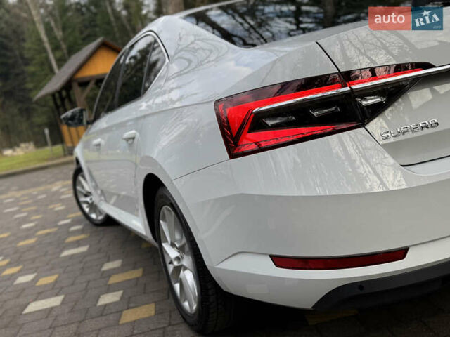 Белый Шкода Суперб, объемом двигателя 2 л и пробегом 164 тыс. км за 25450 $, фото 88 на Automoto.ua