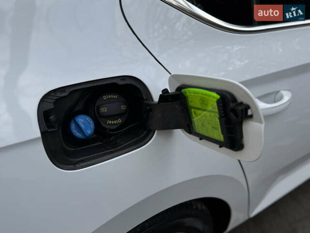 Белый Шкода Суперб, объемом двигателя 2 л и пробегом 164 тыс. км за 25450 $, фото 58 на Automoto.ua