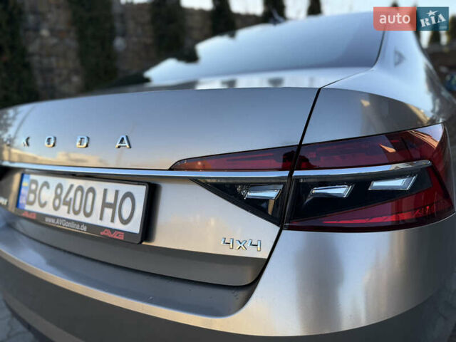 Белый Шкода Суперб, объемом двигателя 1.97 л и пробегом 113 тыс. км за 33999 $, фото 26 на Automoto.ua