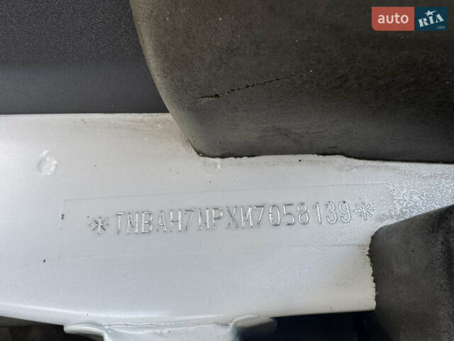 Белый Шкода Суперб, объемом двигателя 2 л и пробегом 164 тыс. км за 25450 $, фото 165 на Automoto.ua