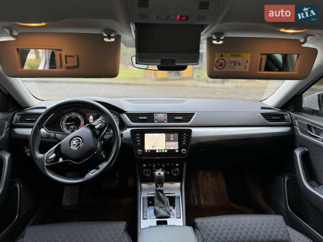 Белый Шкода Суперб, объемом двигателя 2 л и пробегом 164 тыс. км за 25450 $, фото 112 на Automoto.ua