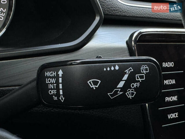 Белый Шкода Суперб, объемом двигателя 2 л и пробегом 164 тыс. км за 25450 $, фото 152 на Automoto.ua