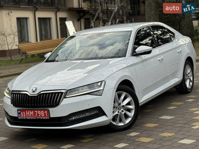 Белый Шкода Суперб, объемом двигателя 2 л и пробегом 164 тыс. км за 25450 $, фото 192 на Automoto.ua