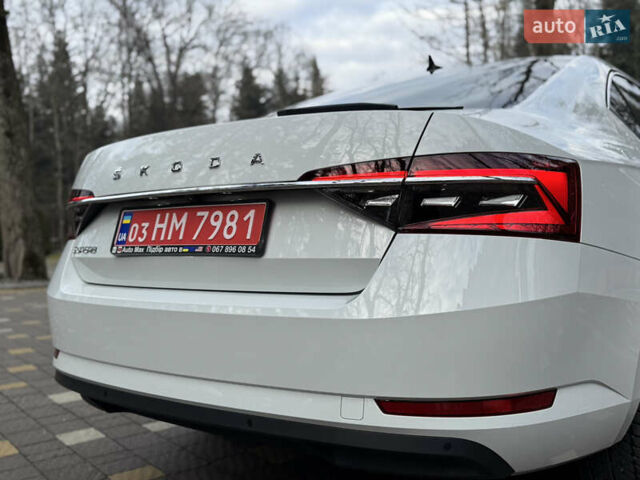 Белый Шкода Суперб, объемом двигателя 2 л и пробегом 164 тыс. км за 25450 $, фото 94 на Automoto.ua