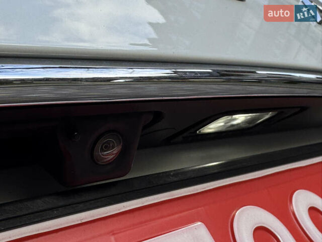 Белый Шкода Суперб, объемом двигателя 2 л и пробегом 164 тыс. км за 25450 $, фото 188 на Automoto.ua