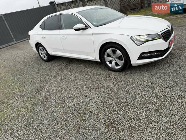 Білий Шкода Суперб, об'ємом двигуна 1.97 л та пробігом 206 тис. км за 25500 $, фото 5 на Automoto.ua