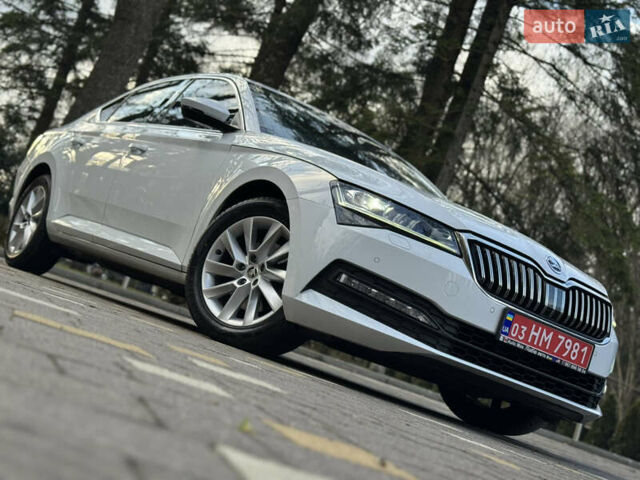 Белый Шкода Суперб, объемом двигателя 2 л и пробегом 164 тыс. км за 25450 $, фото 16 на Automoto.ua