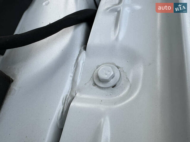 Белый Шкода Суперб, объемом двигателя 2 л и пробегом 164 тыс. км за 25450 $, фото 170 на Automoto.ua