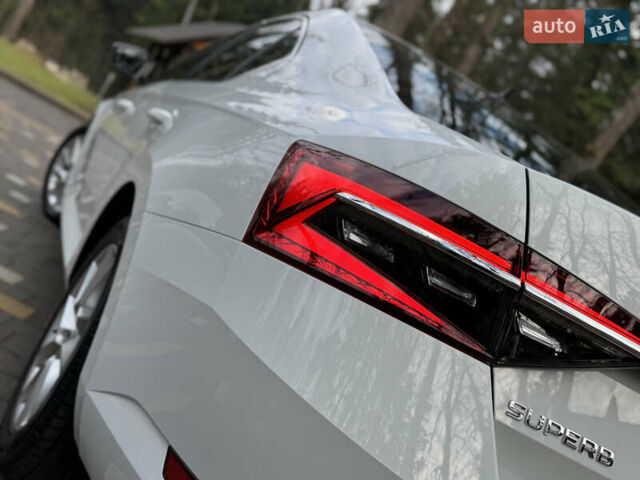 Белый Шкода Суперб, объемом двигателя 2 л и пробегом 164 тыс. км за 25450 $, фото 89 на Automoto.ua