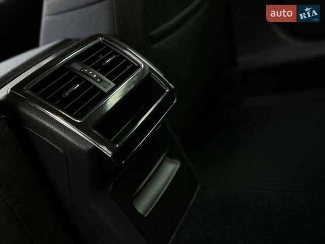 Белый Шкода Суперб, объемом двигателя 2 л и пробегом 164 тыс. км за 25450 $, фото 34 на Automoto.ua