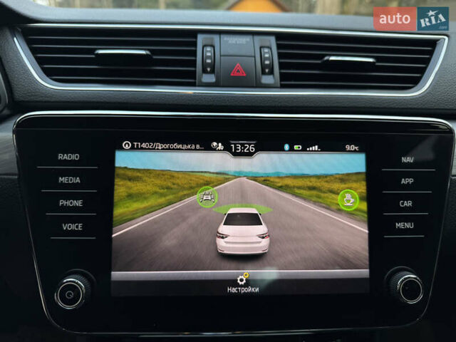 Белый Шкода Суперб, объемом двигателя 2 л и пробегом 164 тыс. км за 25450 $, фото 137 на Automoto.ua