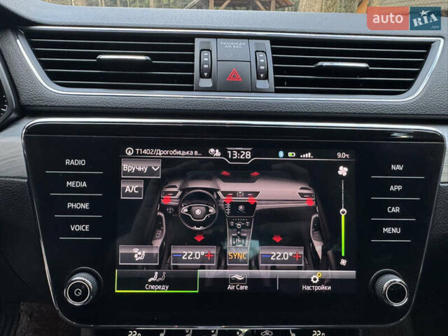 Белый Шкода Суперб, объемом двигателя 2 л и пробегом 164 тыс. км за 25450 $, фото 144 на Automoto.ua