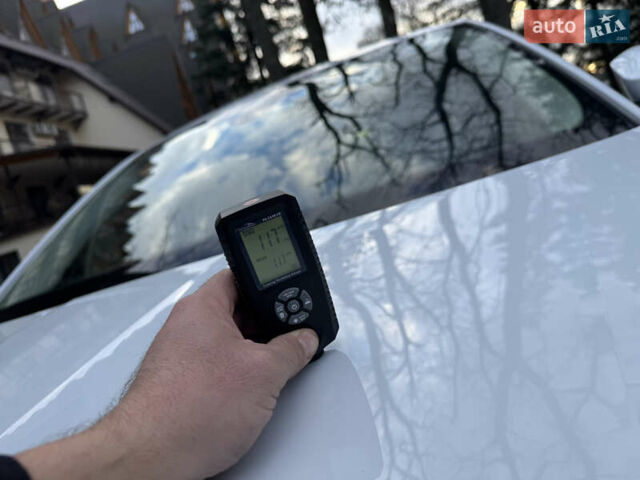 Белый Шкода Суперб, объемом двигателя 2 л и пробегом 164 тыс. км за 25450 $, фото 218 на Automoto.ua