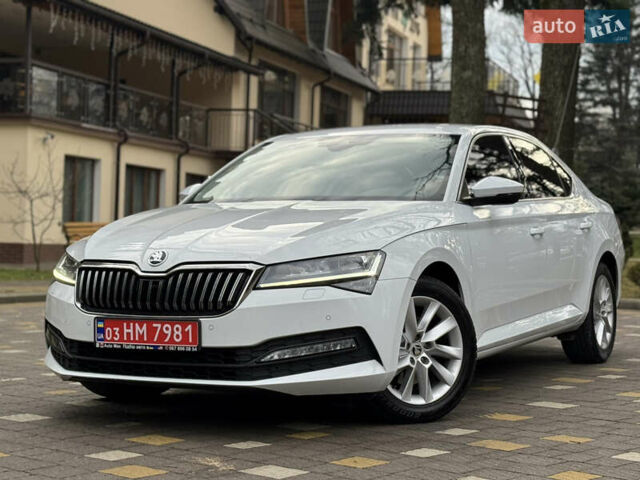 Белый Шкода Суперб, объемом двигателя 2 л и пробегом 164 тыс. км за 25450 $, фото 191 на Automoto.ua