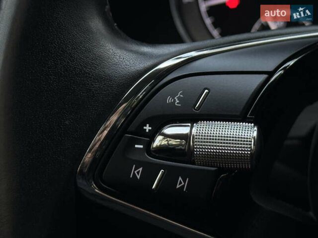 Белый Шкода Суперб, объемом двигателя 2 л и пробегом 164 тыс. км за 25450 $, фото 150 на Automoto.ua