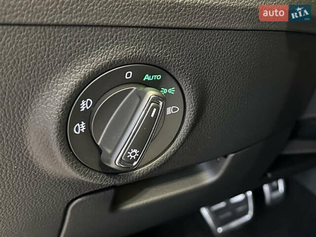 Білий Шкода Суперб, об'ємом двигуна 1.4 л та пробігом 54 тис. км за 38900 $, фото 28 на Automoto.ua