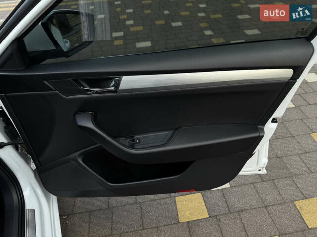 Белый Шкода Суперб, объемом двигателя 2 л и пробегом 164 тыс. км за 25450 $, фото 47 на Automoto.ua