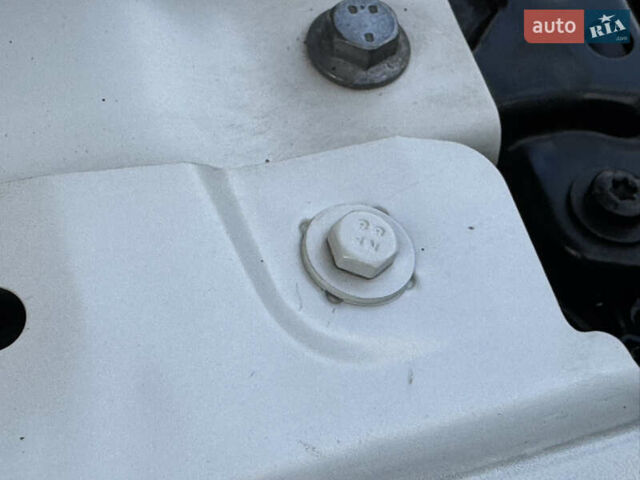 Белый Шкода Суперб, объемом двигателя 2 л и пробегом 164 тыс. км за 25450 $, фото 167 на Automoto.ua