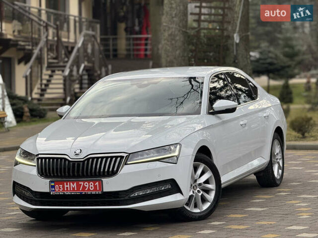 Белый Шкода Суперб, объемом двигателя 2 л и пробегом 164 тыс. км за 25450 $, фото 189 на Automoto.ua