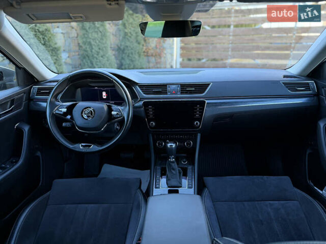 Белый Шкода Суперб, объемом двигателя 1.97 л и пробегом 113 тыс. км за 33999 $, фото 42 на Automoto.ua