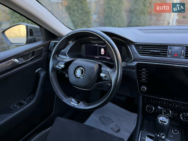 Белый Шкода Суперб, объемом двигателя 1.97 л и пробегом 113 тыс. км за 33999 $, фото 43 на Automoto.ua