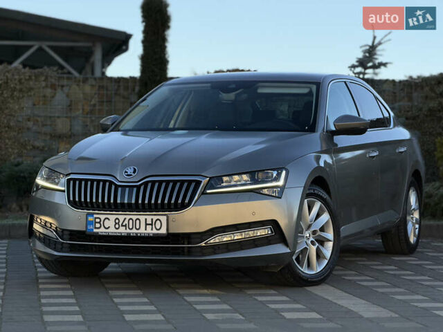 Белый Шкода Суперб, объемом двигателя 1.97 л и пробегом 113 тыс. км за 33999 $, фото 5 на Automoto.ua