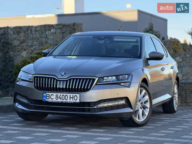 Белый Шкода Суперб, объемом двигателя 1.97 л и пробегом 113 тыс. км за 33999 $, фото 14 на Automoto.ua