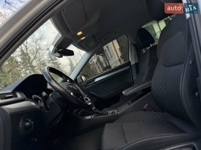 Белый Шкода Суперб, объемом двигателя 2 л и пробегом 164 тыс. км за 25450 $, фото 40 на Automoto.ua