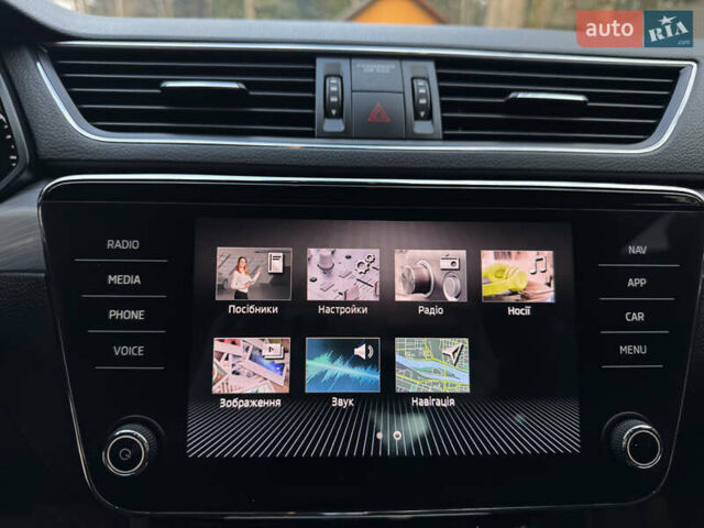 Белый Шкода Суперб, объемом двигателя 2 л и пробегом 164 тыс. км за 25450 $, фото 135 на Automoto.ua