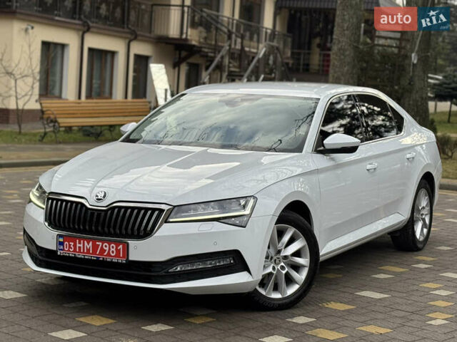 Белый Шкода Суперб, объемом двигателя 2 л и пробегом 164 тыс. км за 25450 $, фото 190 на Automoto.ua