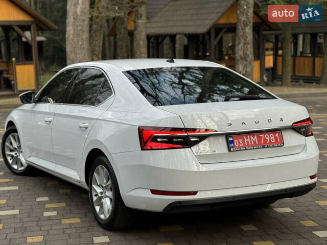 Белый Шкода Суперб, объемом двигателя 2 л и пробегом 164 тыс. км за 25450 $, фото 75 на Automoto.ua