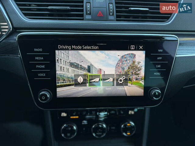 Белый Шкода Суперб, объемом двигателя 1.97 л и пробегом 113 тыс. км за 33999 $, фото 62 на Automoto.ua