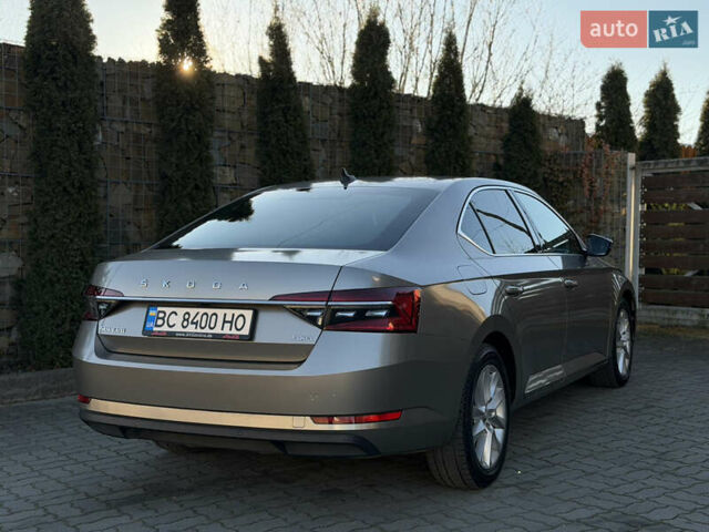 Белый Шкода Суперб, объемом двигателя 1.97 л и пробегом 113 тыс. км за 33999 $, фото 28 на Automoto.ua