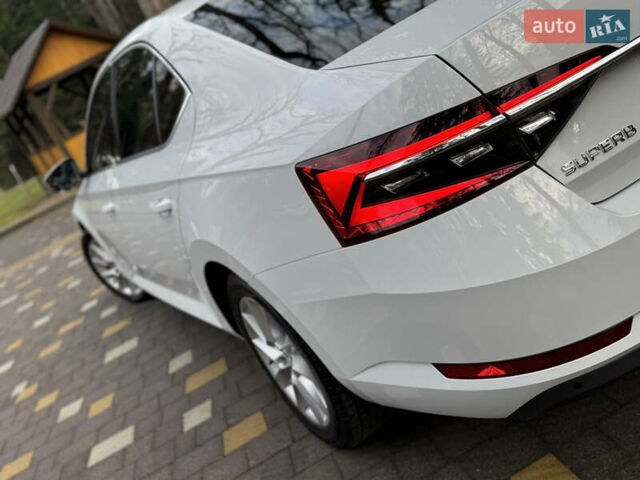 Белый Шкода Суперб, объемом двигателя 2 л и пробегом 164 тыс. км за 25450 $, фото 93 на Automoto.ua