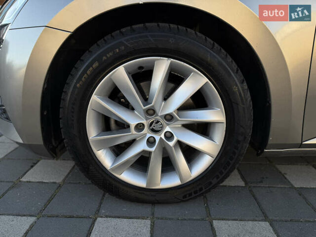 Белый Шкода Суперб, объемом двигателя 1.97 л и пробегом 113 тыс. км за 33999 $, фото 37 на Automoto.ua