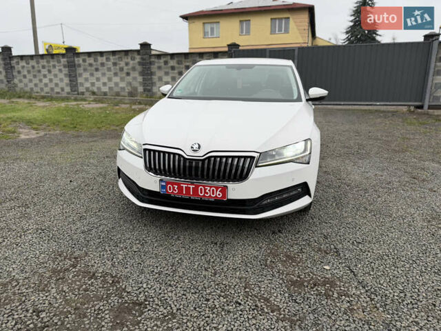 Білий Шкода Суперб, об'ємом двигуна 1.97 л та пробігом 206 тис. км за 25500 $, фото 2 на Automoto.ua