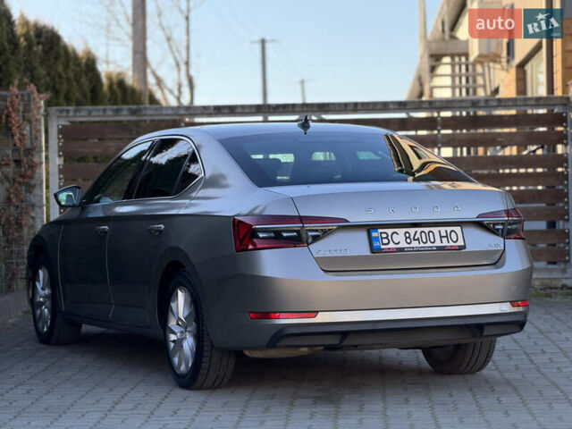 Белый Шкода Суперб, объемом двигателя 1.97 л и пробегом 113 тыс. км за 33999 $, фото 25 на Automoto.ua