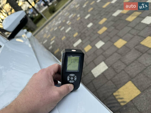 Белый Шкода Суперб, объемом двигателя 2 л и пробегом 164 тыс. км за 25450 $, фото 219 на Automoto.ua